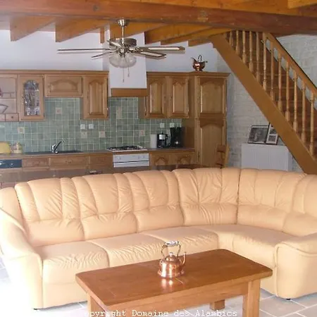 6 Personnes Cognac Piscine Semesterbostad
